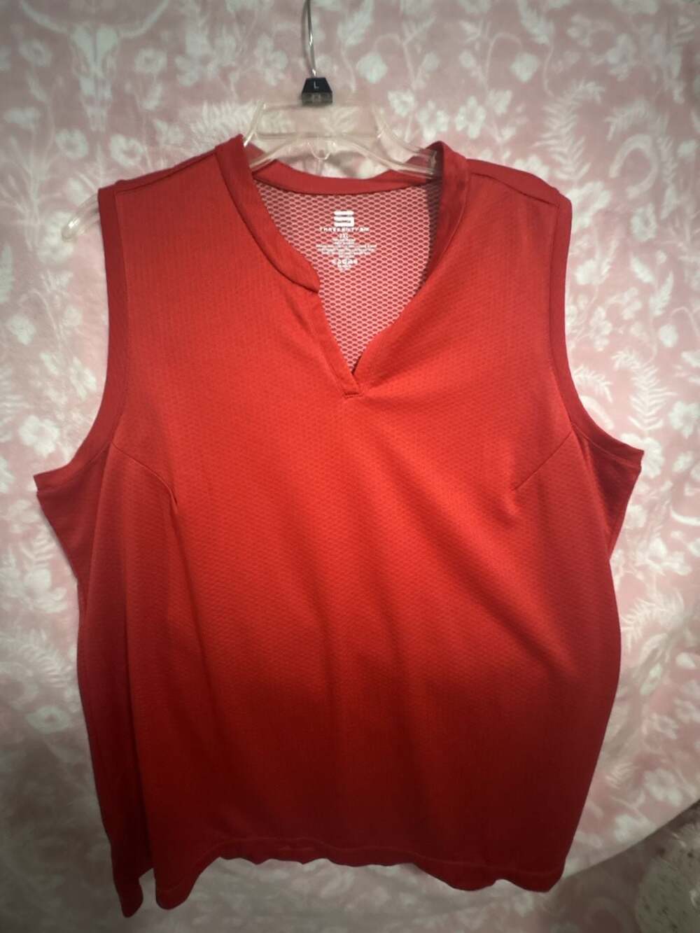 Three Sixty Six Women's Sleeveless V-Neck Performance Golf Polo Red 2XL